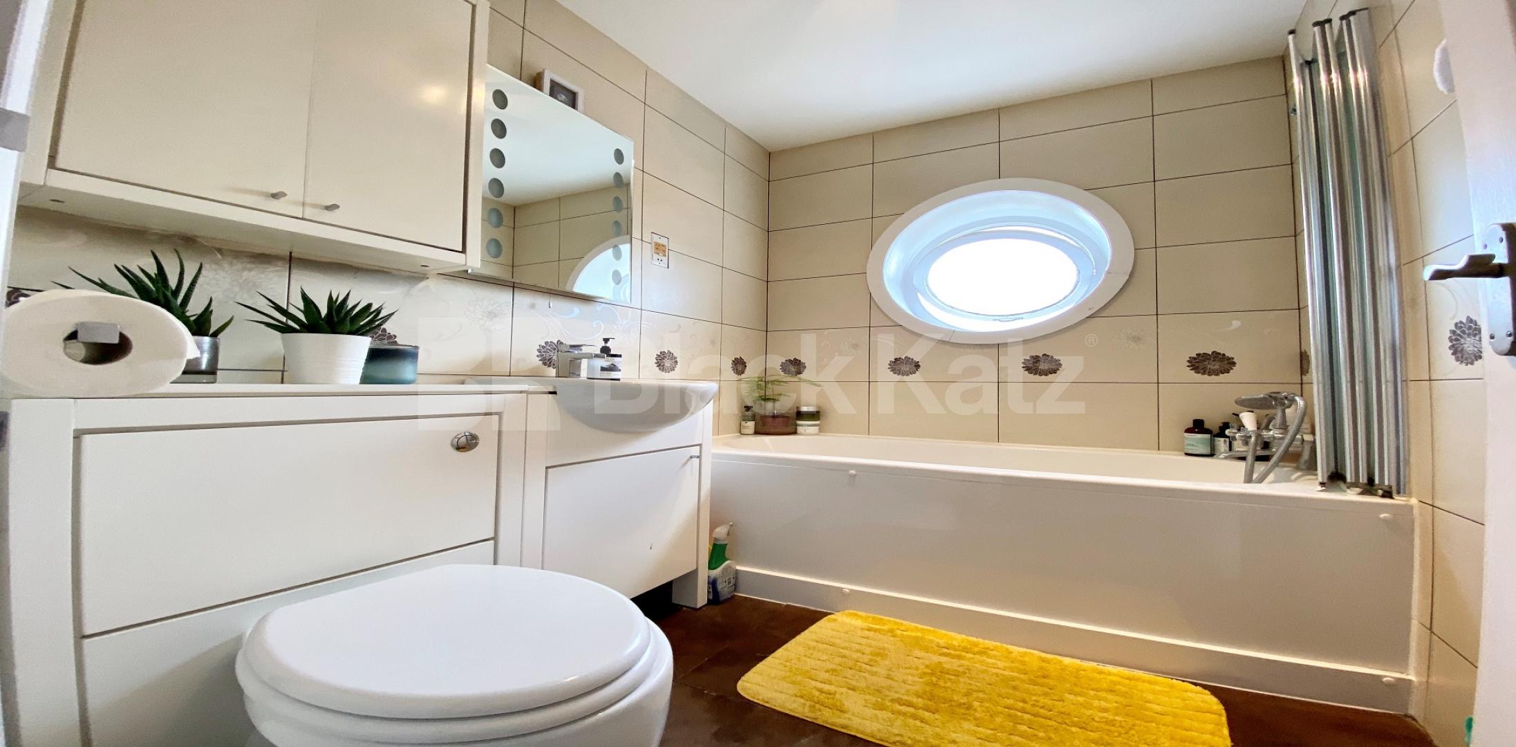 			1 Bedroom, 1 bath, 1 reception Apartment			 Avonley Road, New Cross